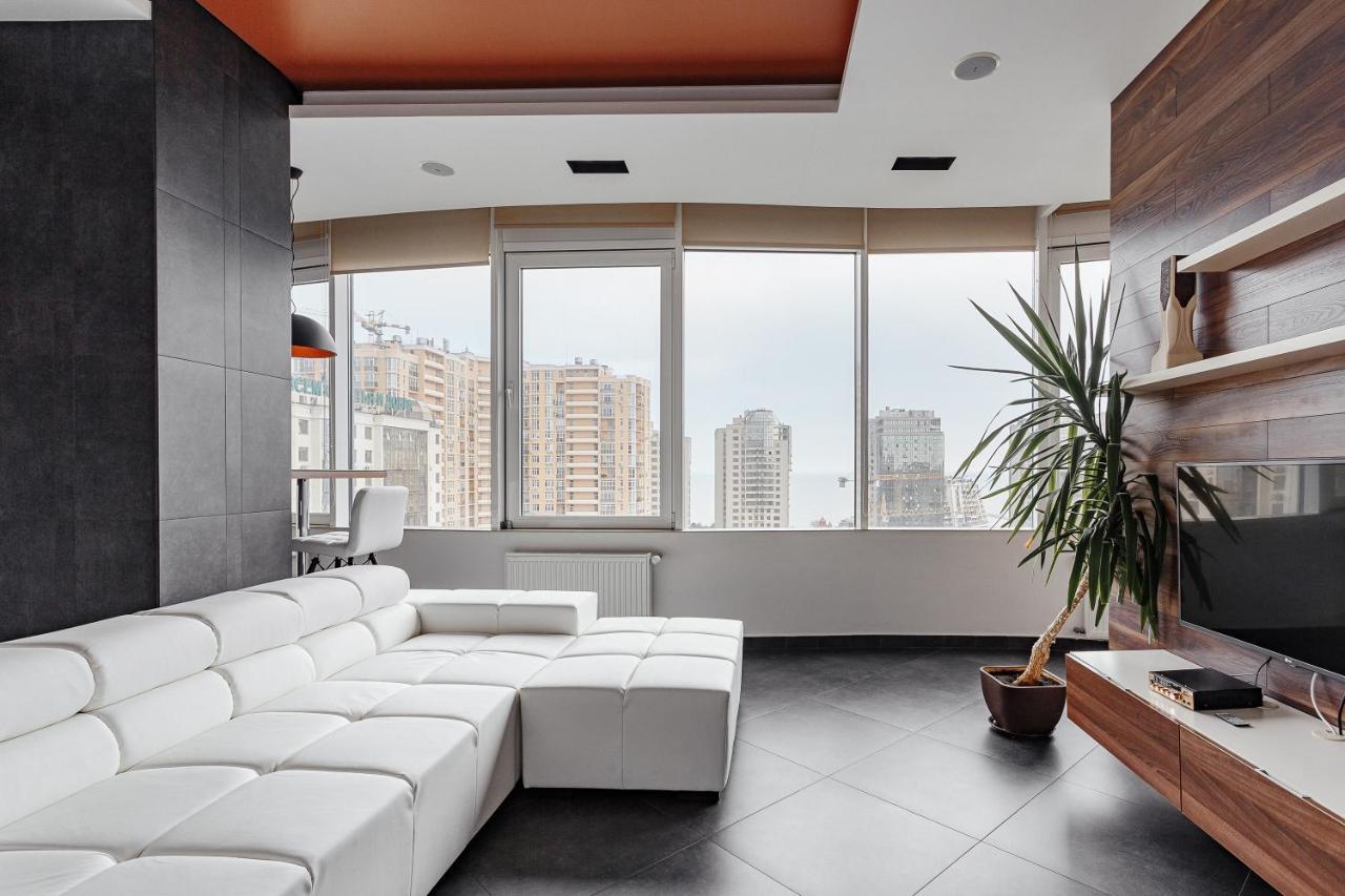 Royal Apartment Odessa Extérieur photo