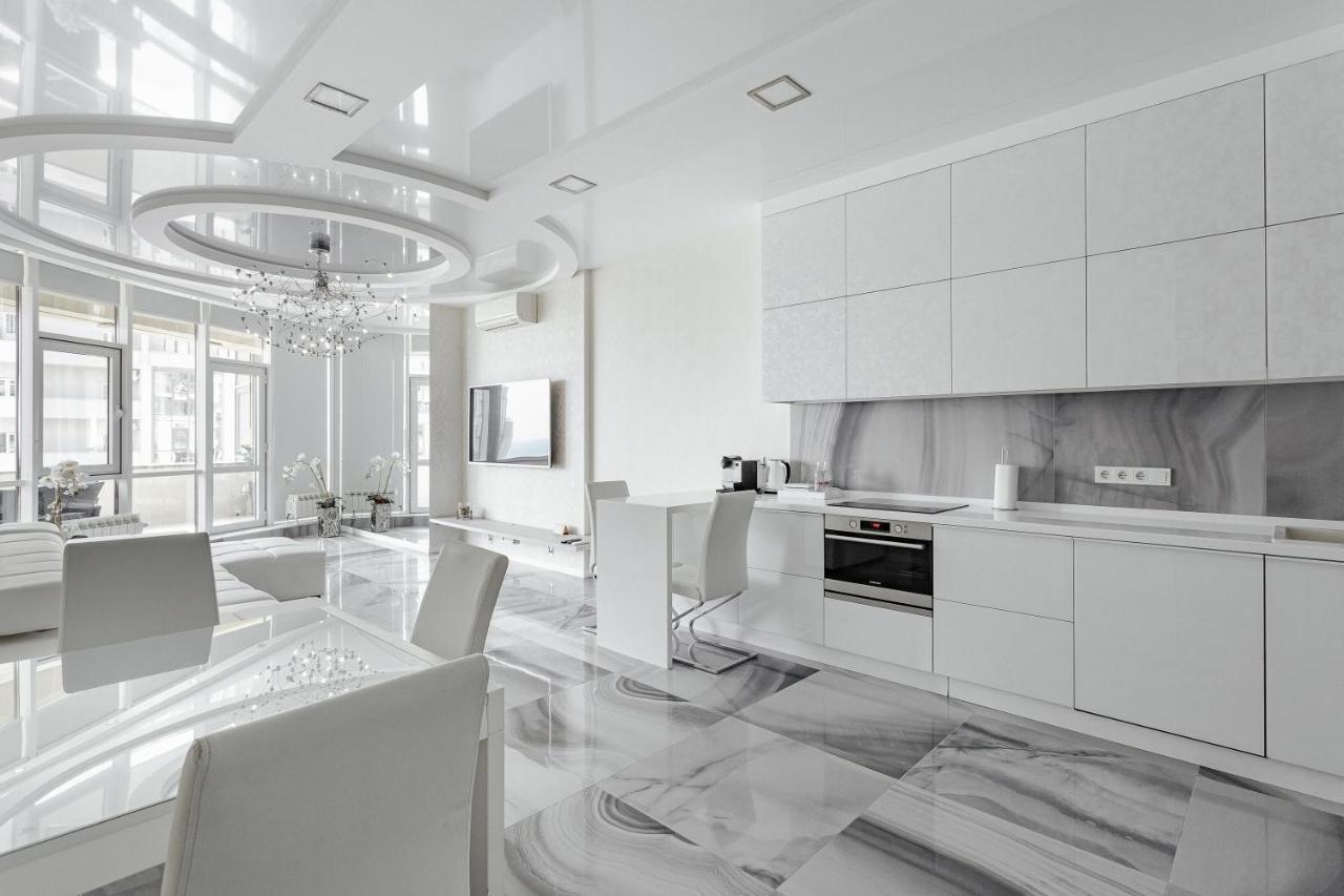 Royal Apartment Odessa Extérieur photo